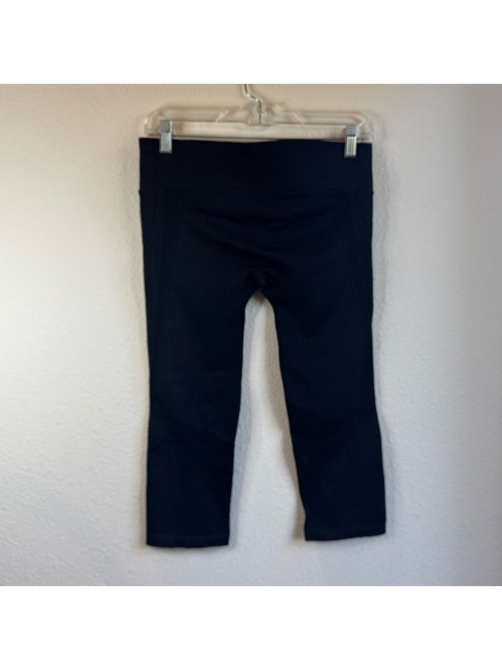 AHNU Lux Crop Yoga Leggings - Picture 10 of 10